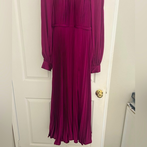 NWT Mac Duggal Gown - Picture 7 of 8